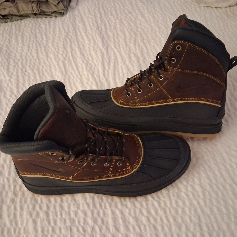 Nike Woodside 2 Dark Gold Leaf 525393-770 NWOB Men's 12.5